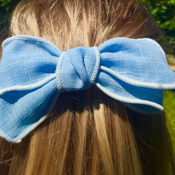Loctia Lined Blue Linen Bow - Picture 5 of 7